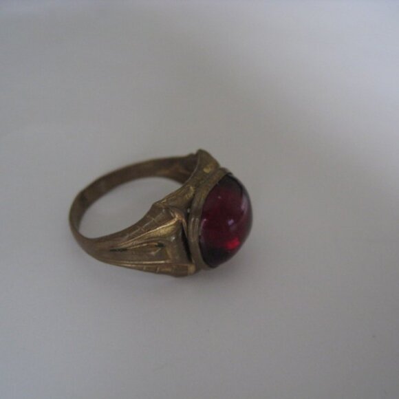 Men's Gold Tone Vintage Ring Size 9+ - Picture 1 of 10